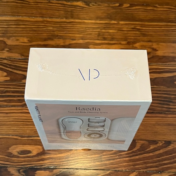 Vanity Planet Raedia Face and Body Cleansing System - Pink - Picture 2 of 4